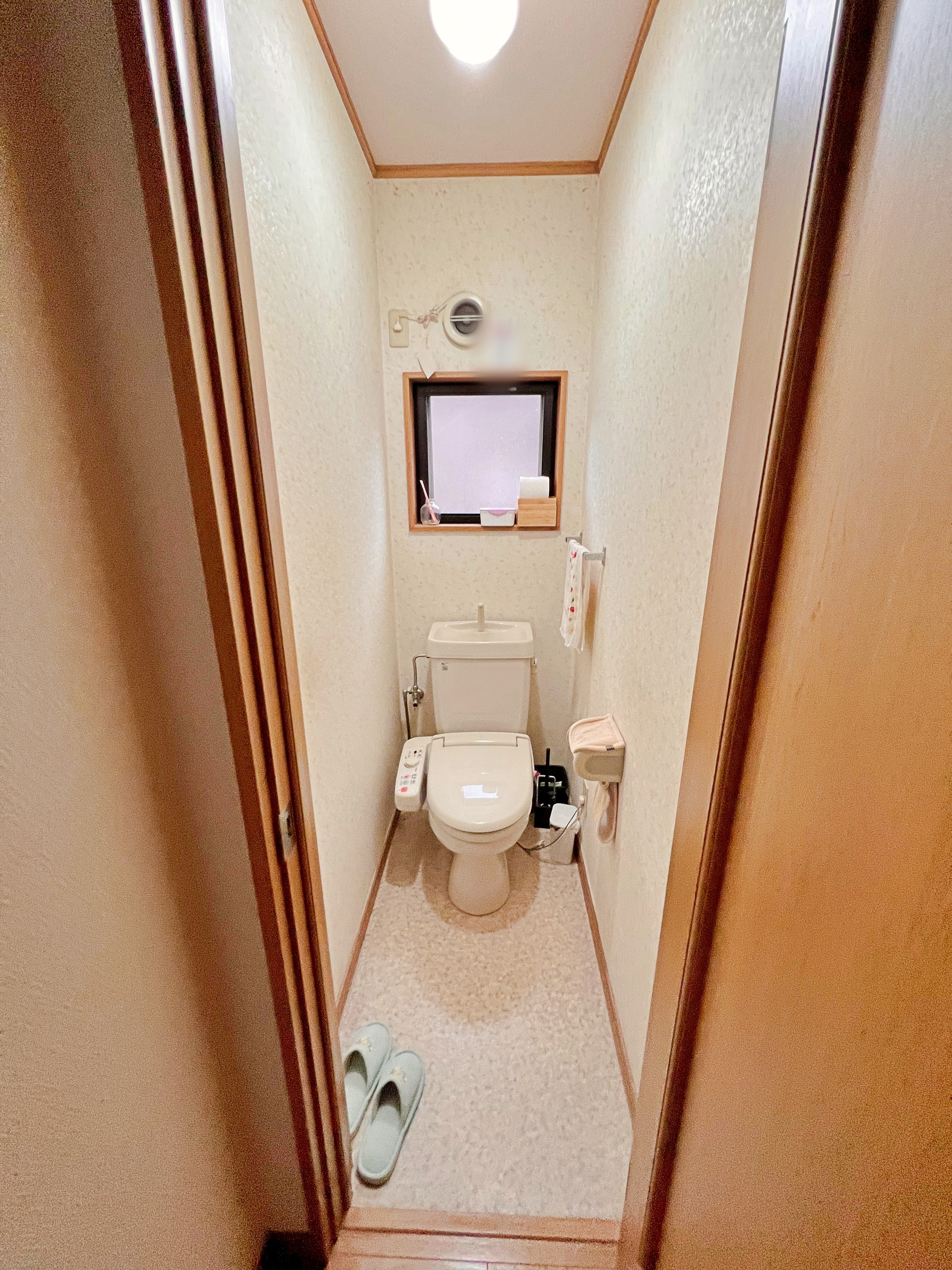 スタイリッシュなデザインのトイレに生まれ変わりました